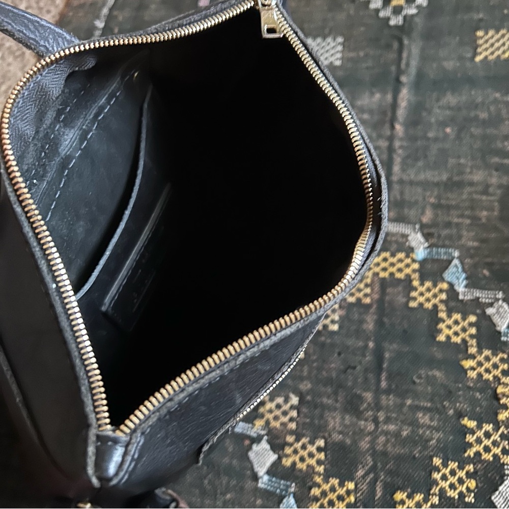 Pre-Loved Portland Leather Goods Tote Backpack in Classic - Picture 3 of 9